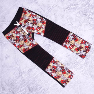 Anti hero relax legging met moto patches maat 104 ( 4 jaar )