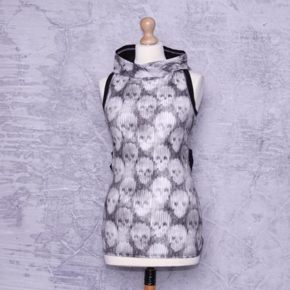 Walk about knitted skulls top maat 34 ( xS)
