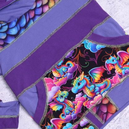 Regenboog draakjes all over hoody maat 92 (2jaar ) - Afbeelding 2