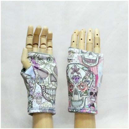 Lace skulls handschoenen short maat S