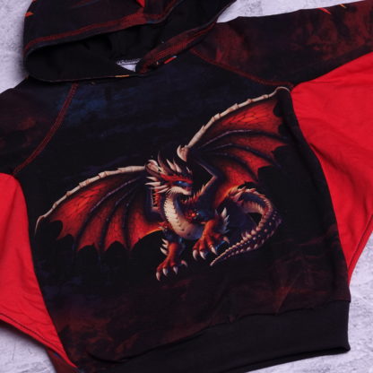 Rode draak winged hoodie maat 4 jaar (104) - Afbeelding 2