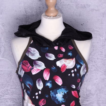 Blaadjes jurk met capuchon maat L ( 12/14 uk ) - Afbeelding 2
