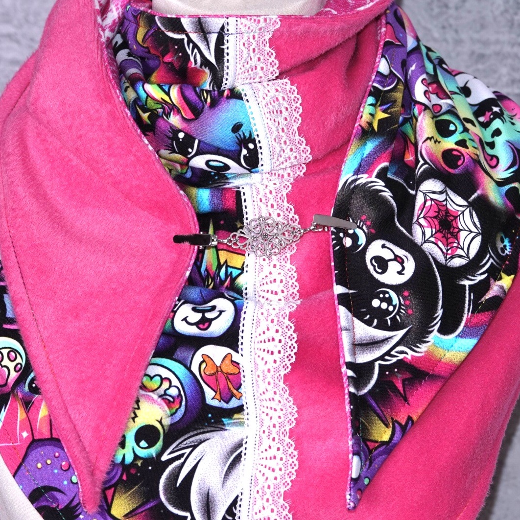 Detail drie hoek sjaal punk beren half Detail drie hoek sjaal punk beren half