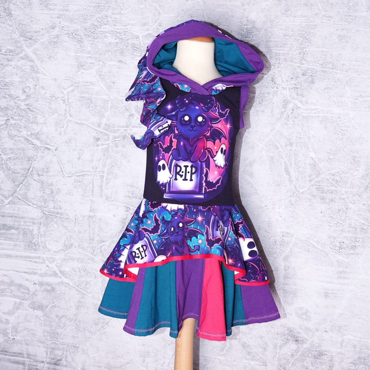 Detail fairy dress R.I.P. front